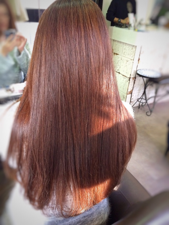 白髪があっても明るくて綺麗なロングヘアーに出来ます Biensur 神戸 美容室 岡村泰輔 白髪があっても明るくて綺麗なロングヘアーに出来ます Biensur 神戸 美容室 岡村泰輔