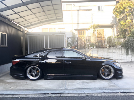 LS460×ジスタンスW5S 20インチ！！ | D