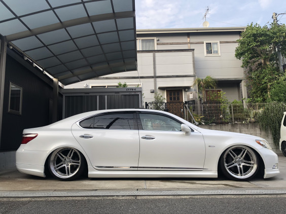 LS460L×WORKグノーシスGR205 21インチ | D