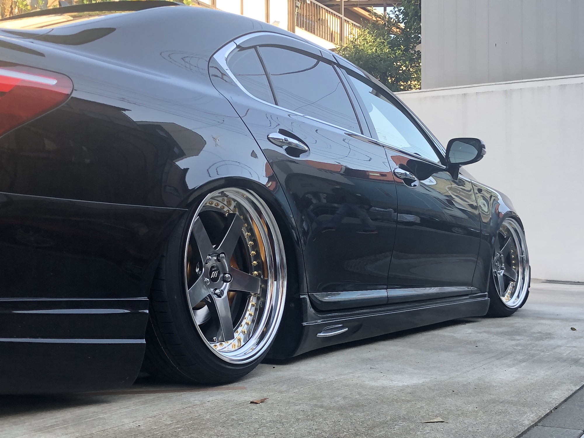 LS460×ジスタンスW5S 20インチ！！ | D'Art