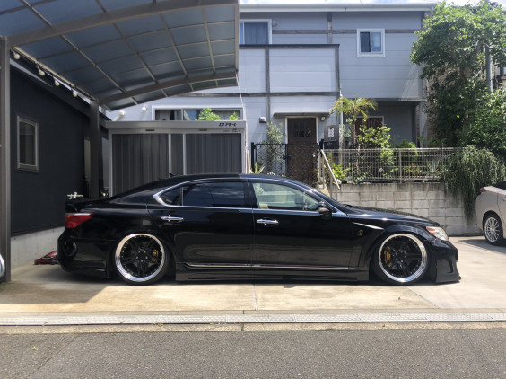 LS460L×WORKグノーシスGR205 21インチ！ | D