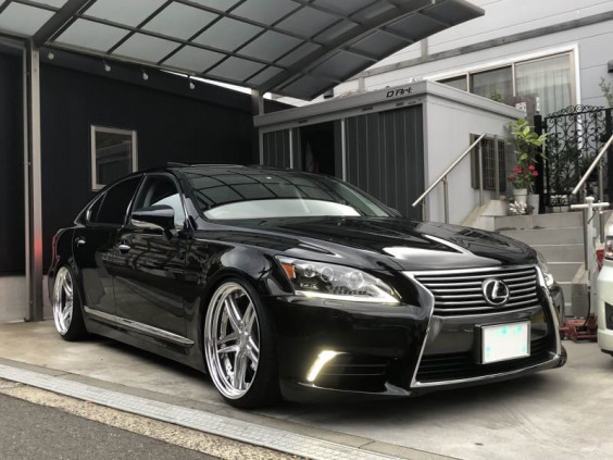 LS460にwork グノーシス GR205 21インチ装着です♪ | D