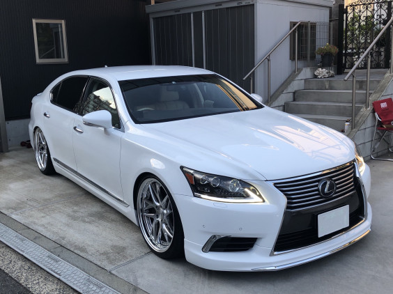 レクサスLS600hL×WORKグノーシスCVX 21インチ！！ | D