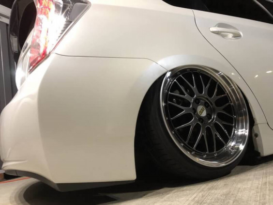 再値引きしました！訳あり プリウス 19インチ BBS LMタイプ 塗装綺麗 