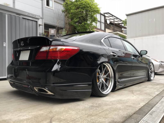 レクサスLS460にマーベリック905S 21インチです♬ | D