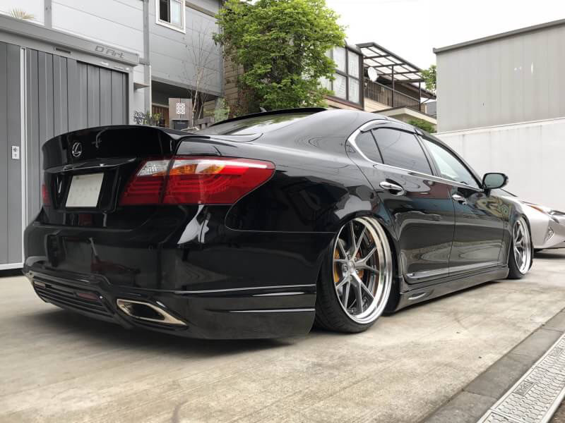 TRAFFICSTAR DTX 21インチホイール／タイヤLS460 辛かっ LS600
