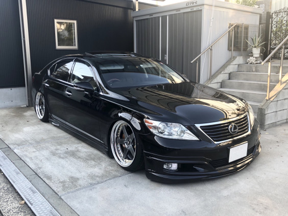 LS460×ジスタンスW5S 20インチ！！ | D