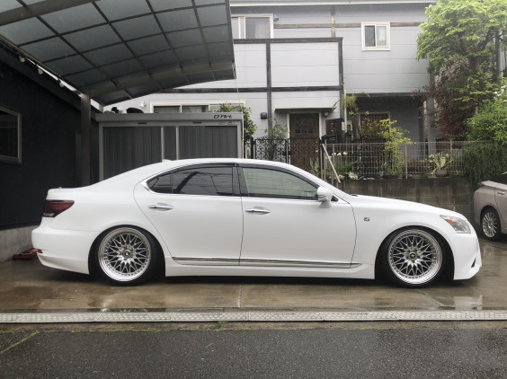 LS460 Fスポーツ×WORK VS XV 20インチ！ | D