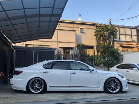 レクサスLS600hL×WORKグノーシスCVX 21インチ！！ | D