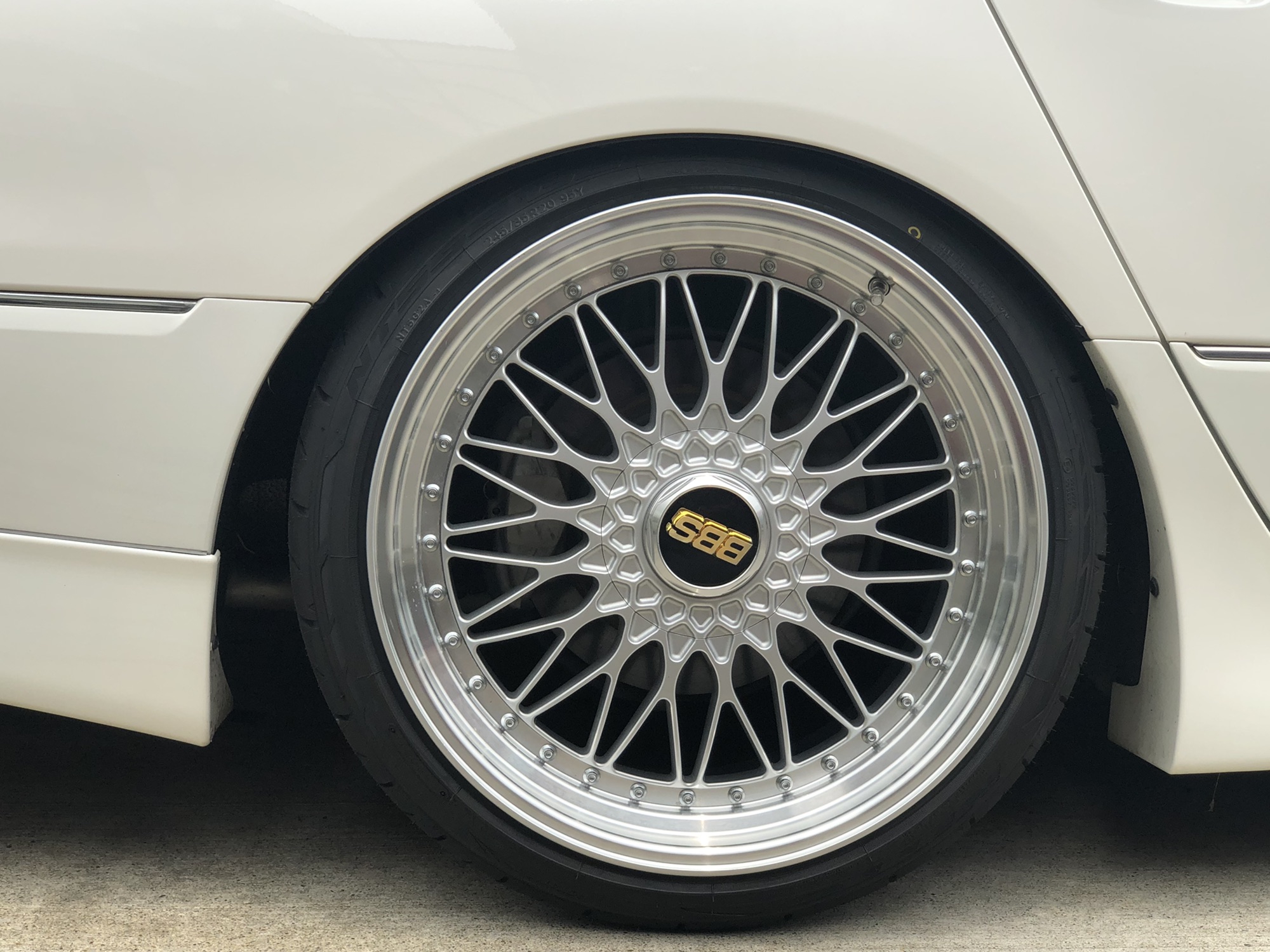 30セルシオにBBSスーパーRS 20インチ！！ | D'Art