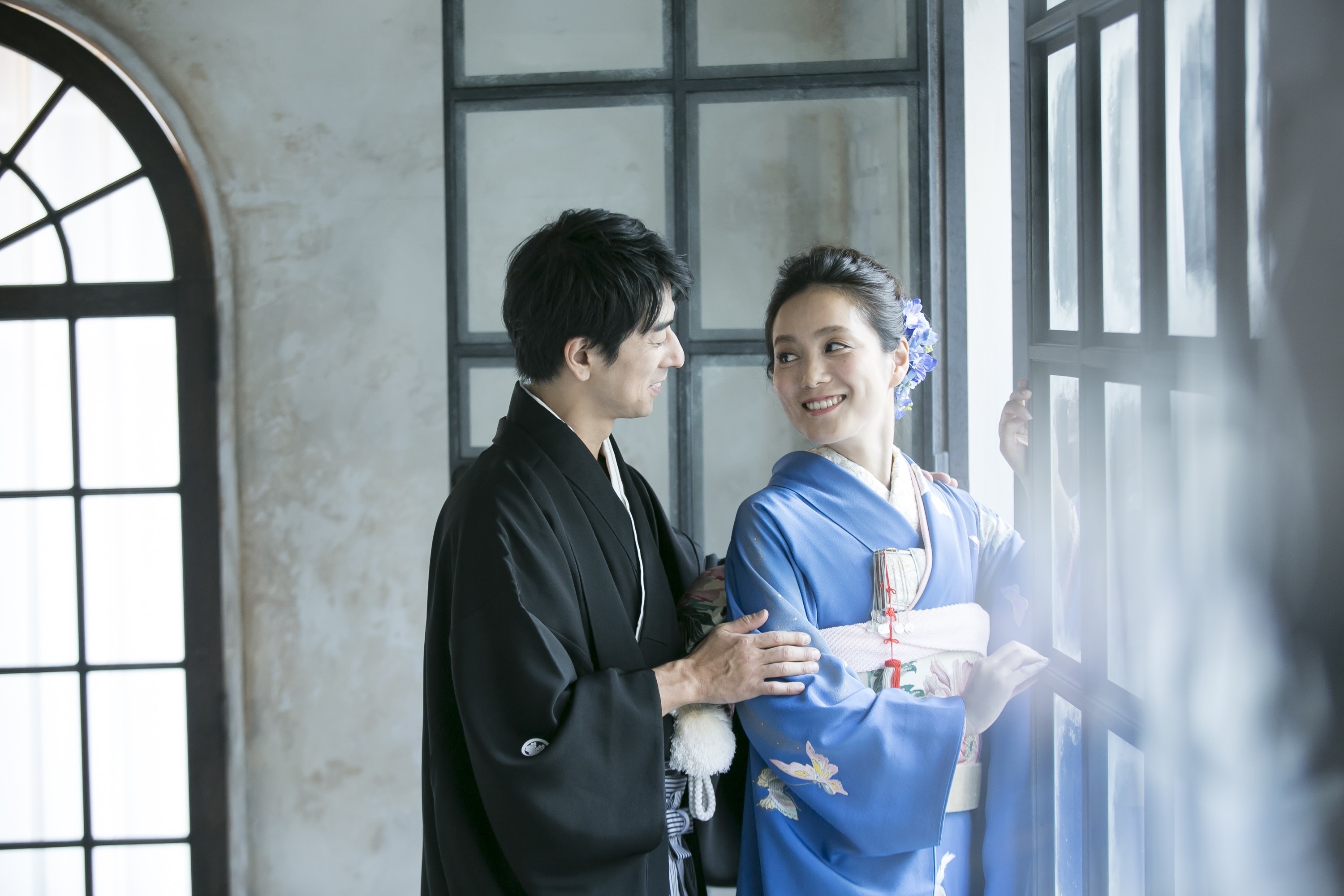 引き振袖【白孔雀】〜平成の花嫁に贈る温故知新の洗練美