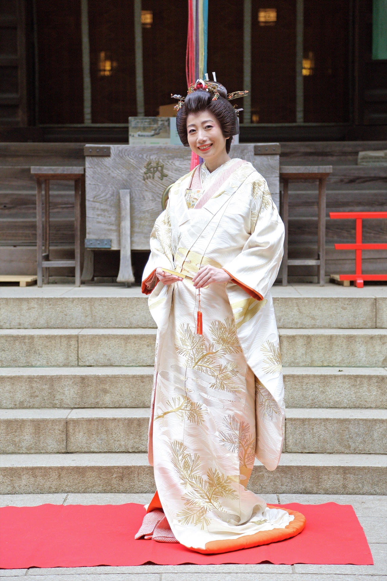 花嫁さんレポート〜【白打掛 若松文様刺繍】を結婚式でお召し 花嫁さんレポート〜【白打掛 若松文様刺繍】を結婚式でお召し
