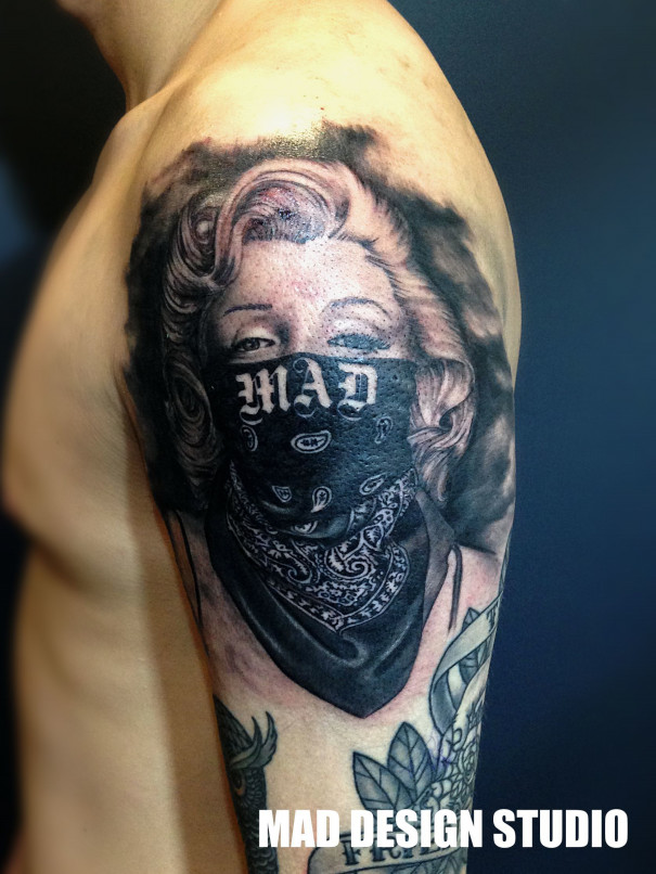 ギャングスターマリリンモンロー Mad Tattoo Studio マッドタトゥースタジオ ギャングスターマリリンモンロー Mad Tattoo Studio マッドタトゥースタジオ