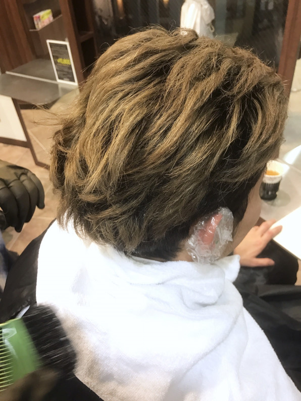 メンズブリーチオンアッシュグレー カラーリスト阿部耕大の人生色iroブログ メンズブリーチオンアッシュグレー カラーリスト阿部耕大の人生色iroブログ