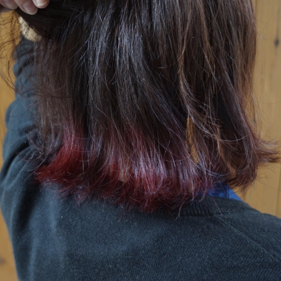 お客様photo 秋にピッタリインナーカラーワインレッド あゆみさん Hair Suguru Yamakage お客様photo 秋にピッタリインナーカラーワインレッド あゆみさん Hair Suguru Yamakage