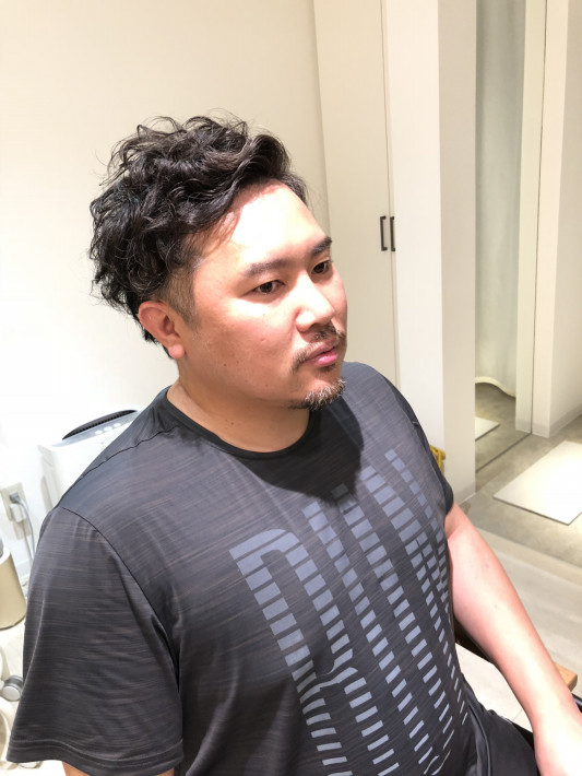 強靭な肉体にはしなやかなパーマがお似合い Watasi 強靭な肉体にはしなやかなパーマがお似合い Watasi