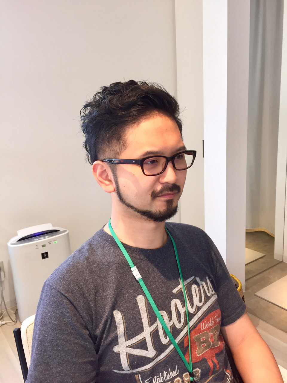 メガネ ヒゲ ツーブロック くせ毛 Watasi メガネ ヒゲ ツーブロック くせ毛 Watasi