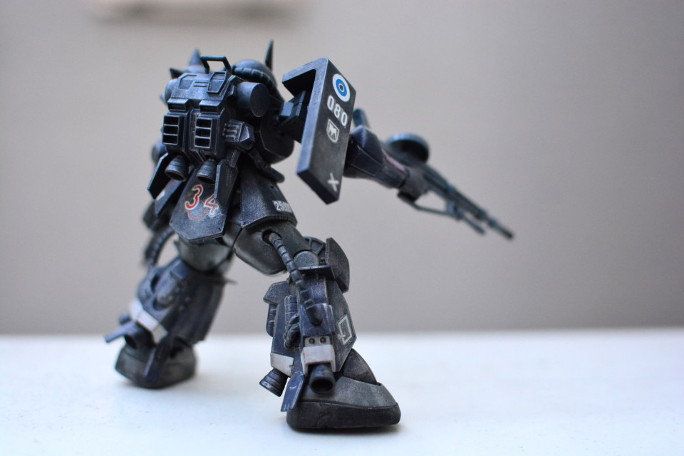 ガンプラ Hguc黒い三連星ザク を部分塗装でビシッと仕上げる Gunpra Walk