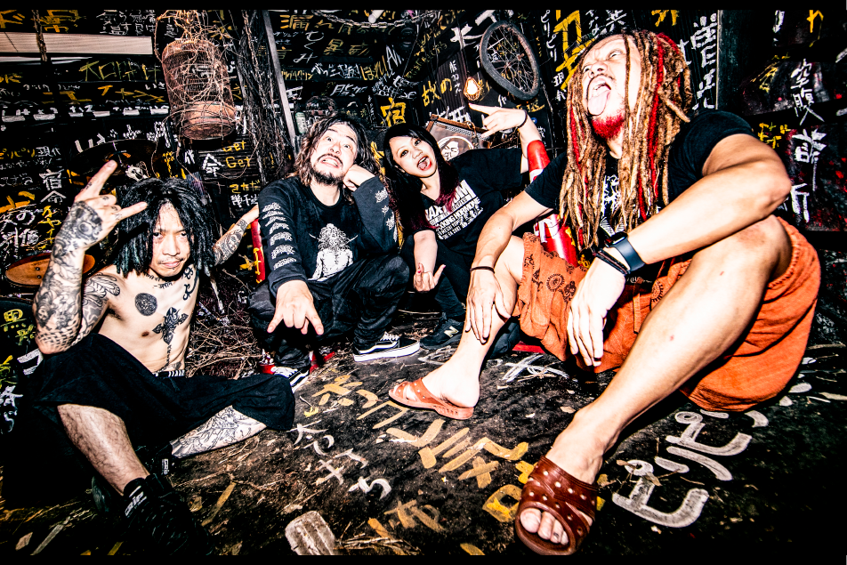 マキシマムザ亮君 4枚 GQRflcKagAAF9Zj.jpg:large