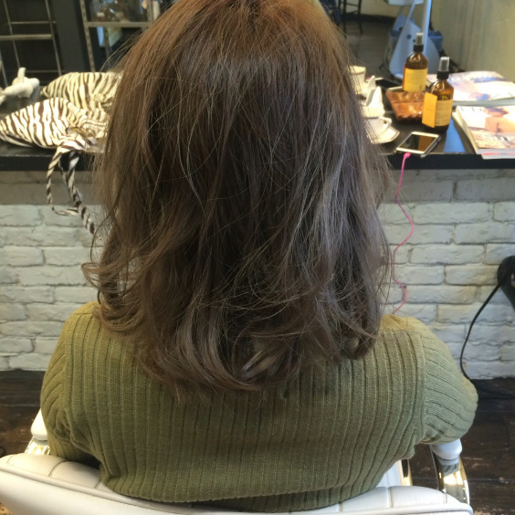 春なのでトレンドのカーキやらオリーブやらを ヘアカラーで Kota Numayama