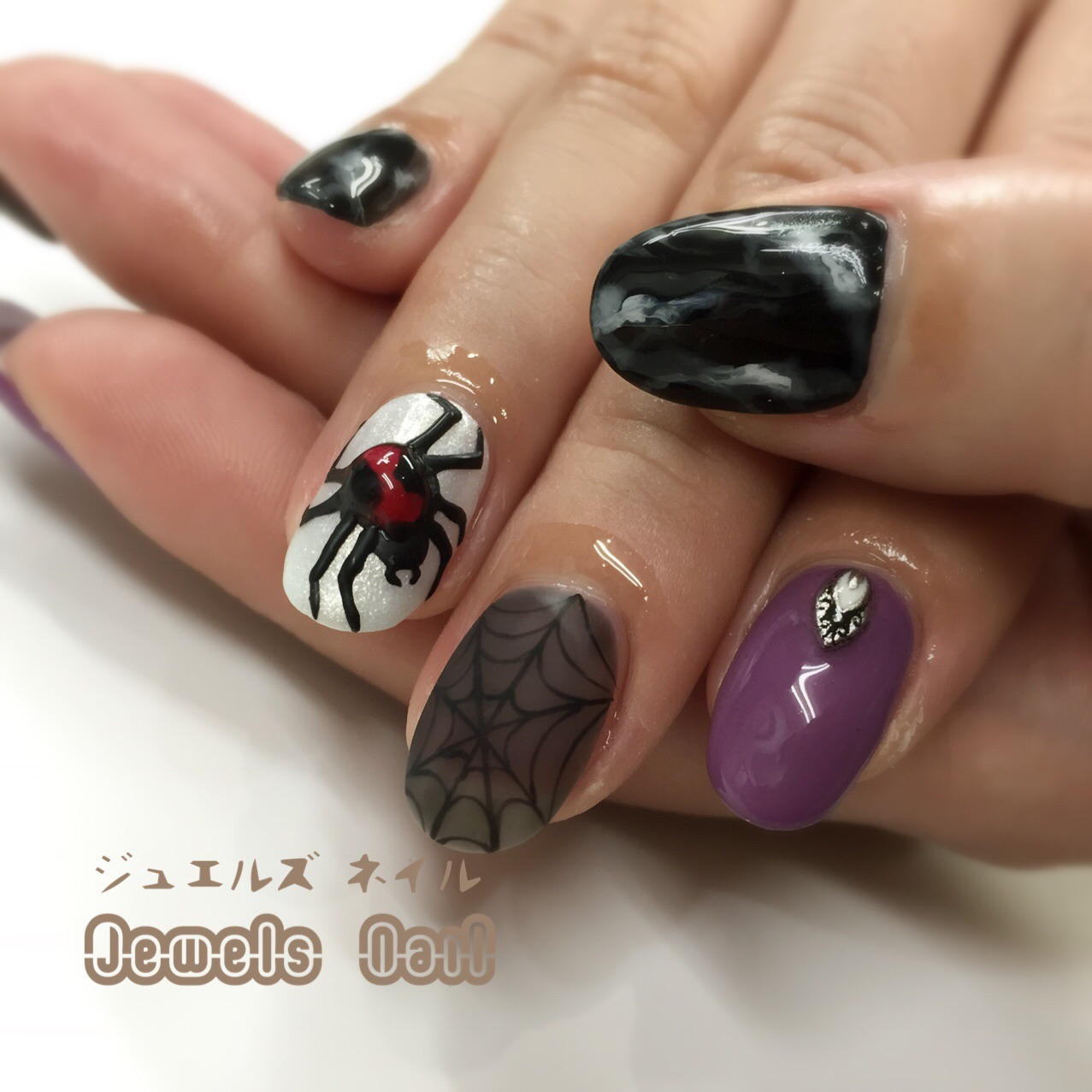 流行りのパープルでハロウィンネイル Jewels Nail