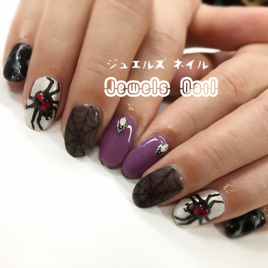 流行りのパープルでハロウィンネイル Jewels Nail