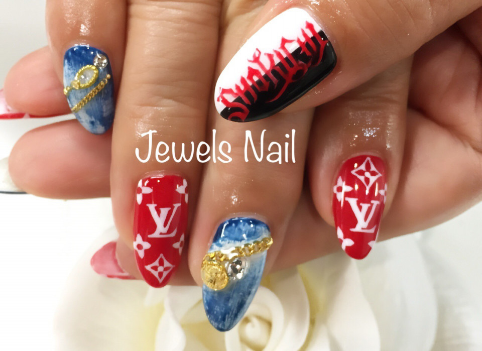 ルイヴィトン Supreme ブランドネイル Jewels Nail