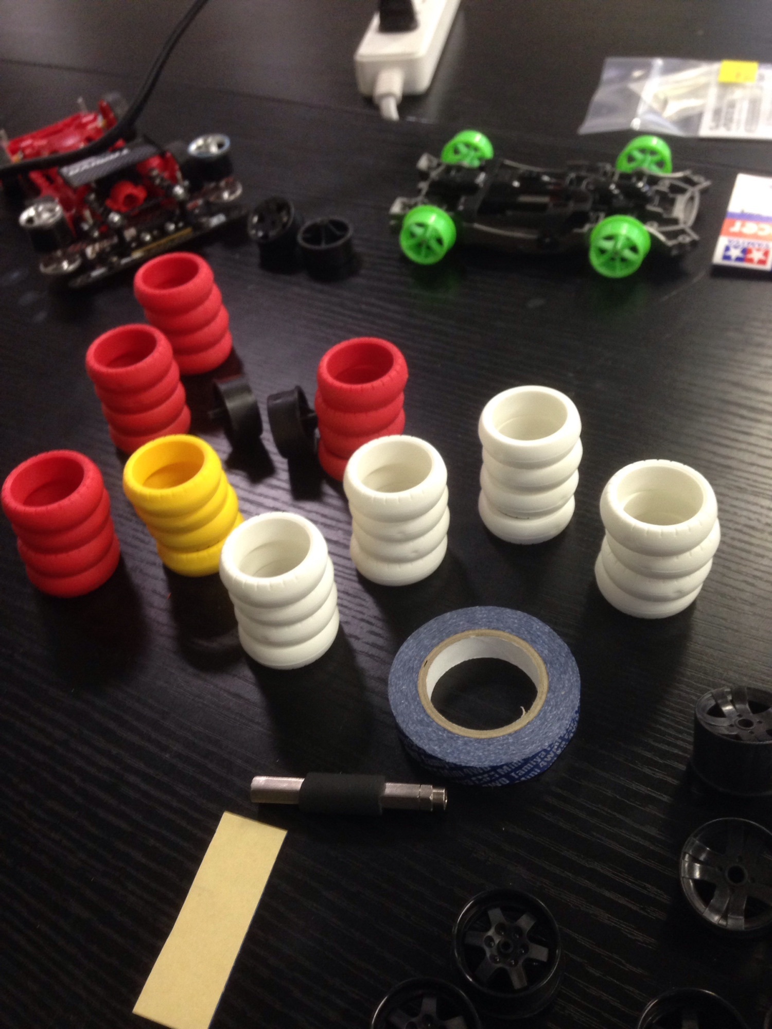 工具紹介 大阪 ミニ四駆スペース Dribarlabo ドラボ お一人様 初心者歓迎 大型本格5レーンサーキット走らせ放題