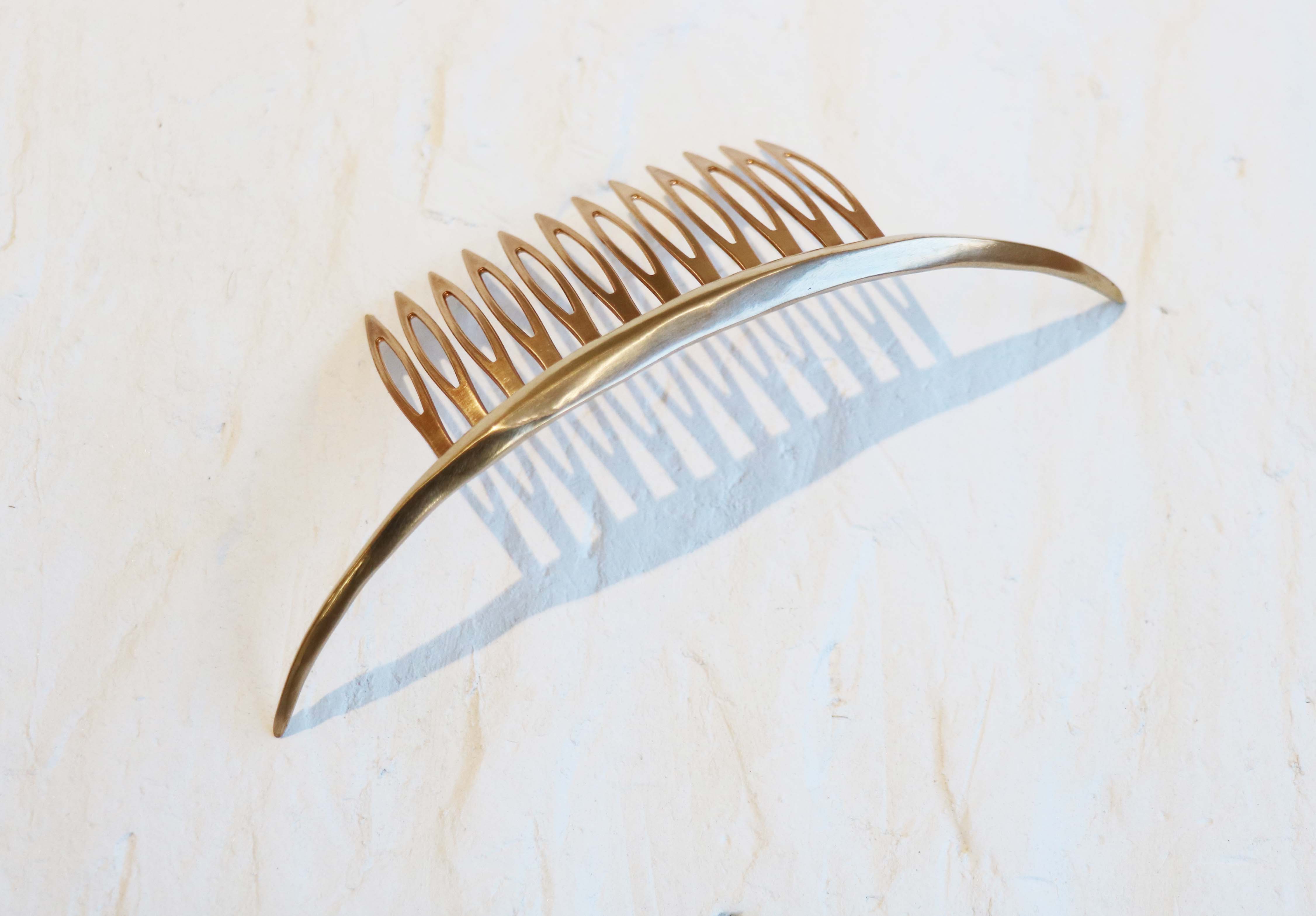 色GoldPluie Eclipse Comb