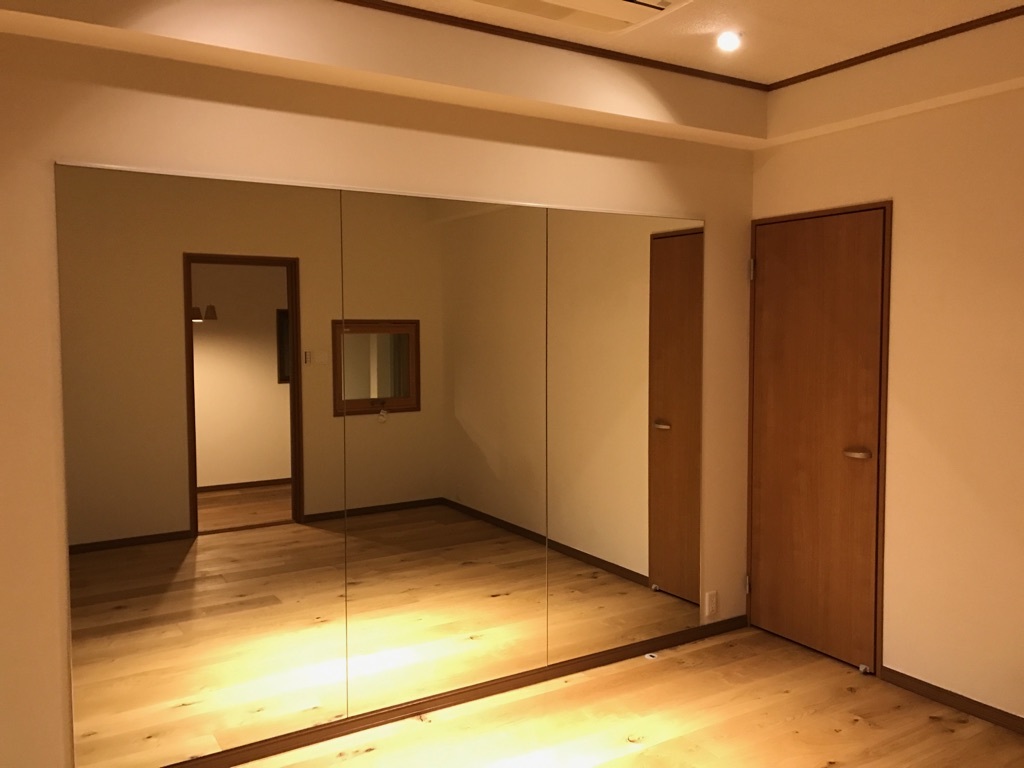 ポプラ　一枚板　ローテーブル　ベンチ　貸別荘　民泊　レンタルスペース　ホテル ポプラ 一枚板 ローテーブル ベンチ 別荘 民泊 レンタルスペース