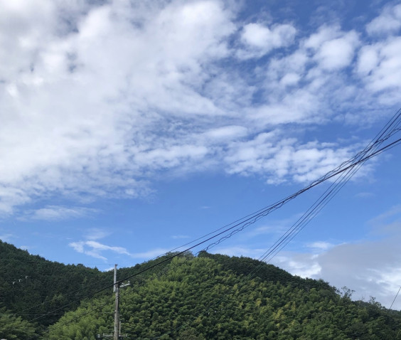 ⛰️山が、綺麗〜〜〜? in 南大阪 泉州 岸和田市 ガラス割れ替え交換 