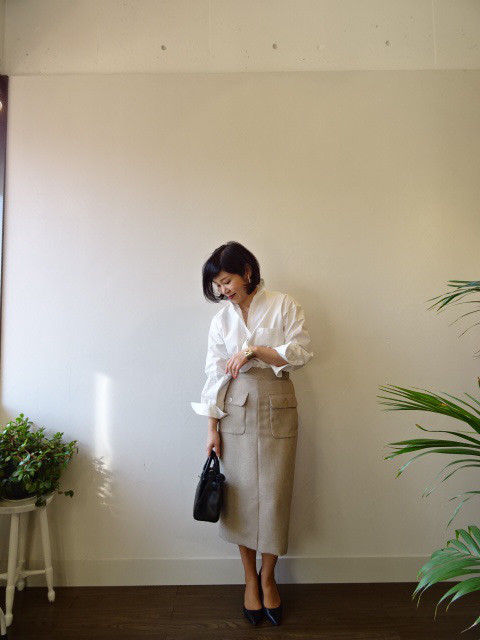 白シャツとタイトスカート Verandaブログ