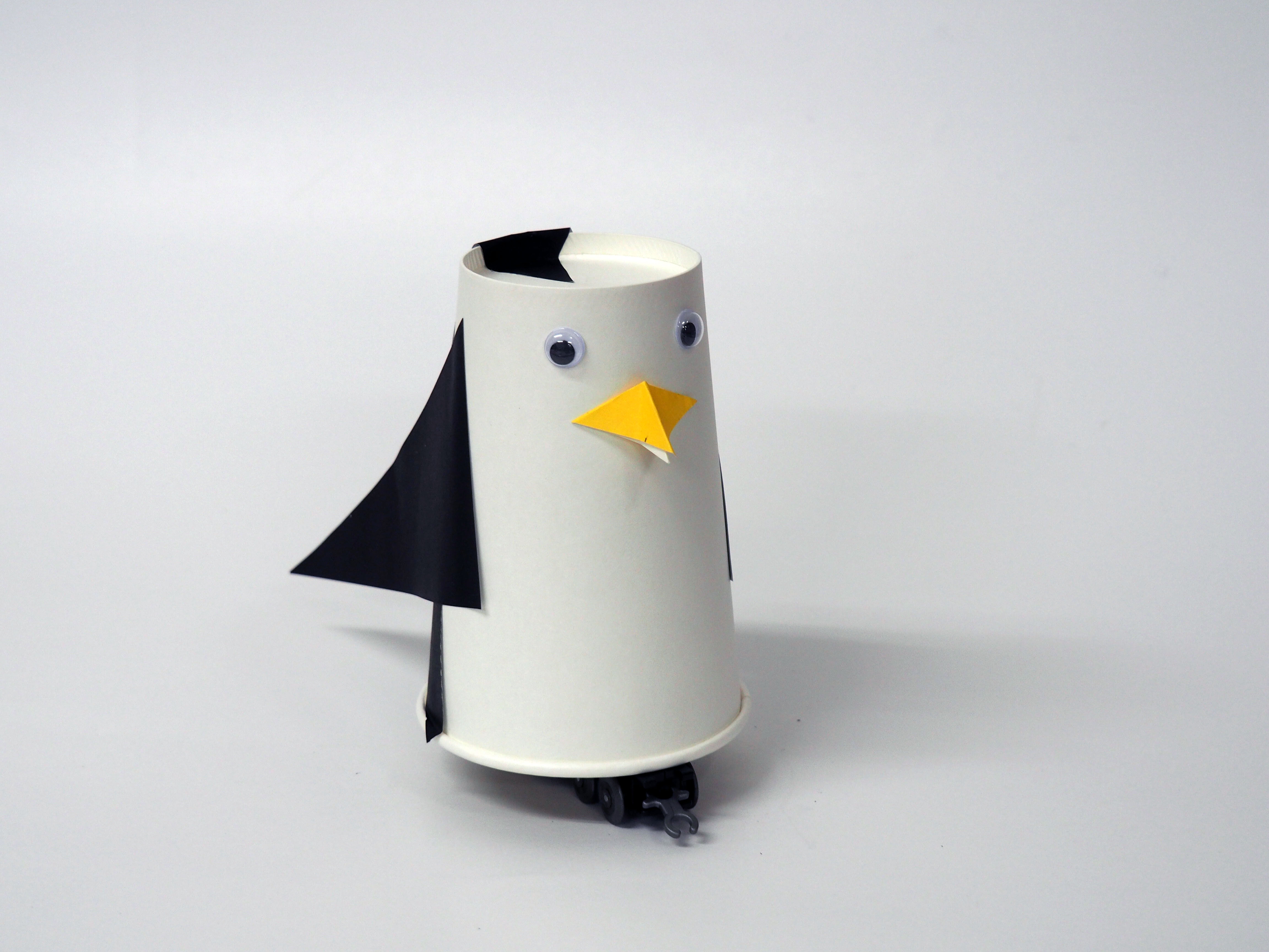 Mabeeeで動く のんびり進む ペンギンカー モノボックス
