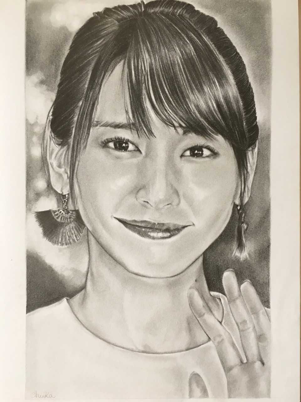 鉛筆画 女優新垣結衣さん Boys Be Ambitious 鉛筆画 女優新垣結衣さん Boys Be Ambitious