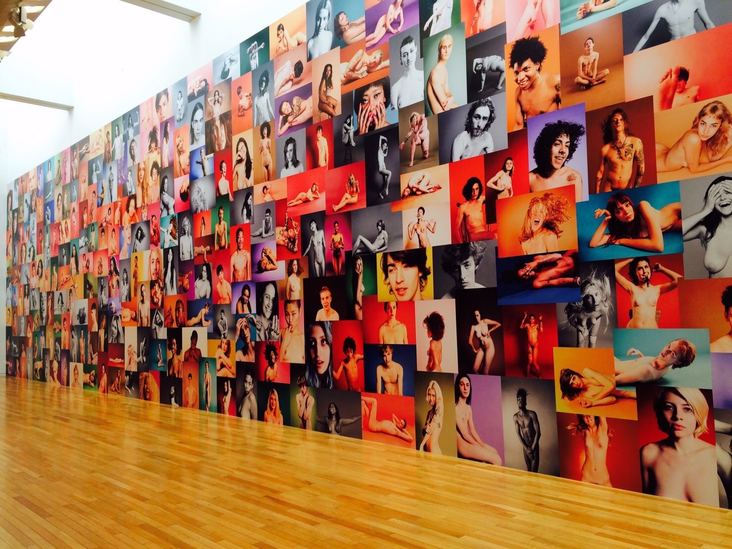 ライアン・マッギンレー 写真集 ライアン・マッギンレー写真集 Ryan McGinley: BODY LOUD