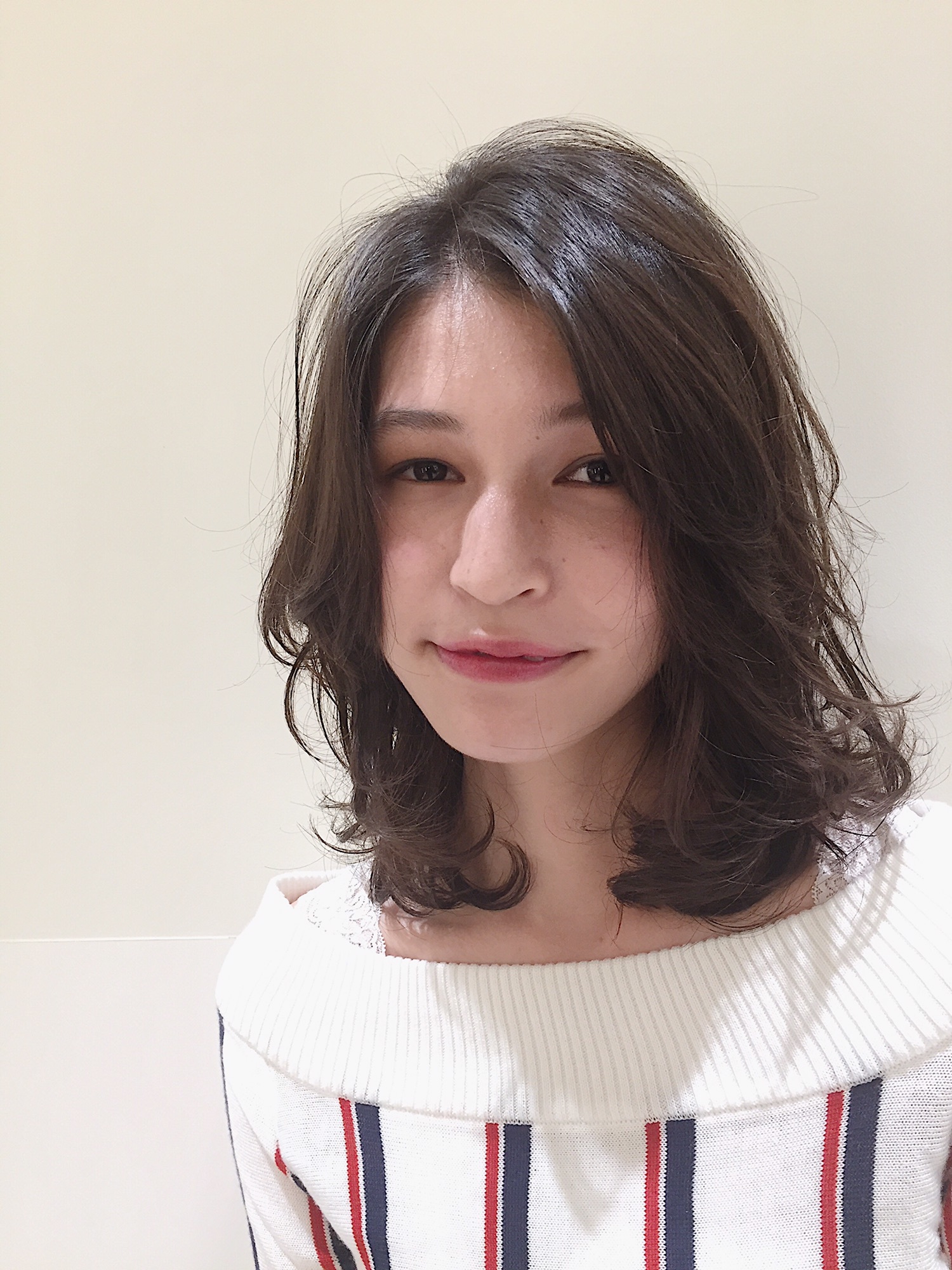 今シーズン注目のヘアスタイルミディアムマッシュウルフ Spice Hair