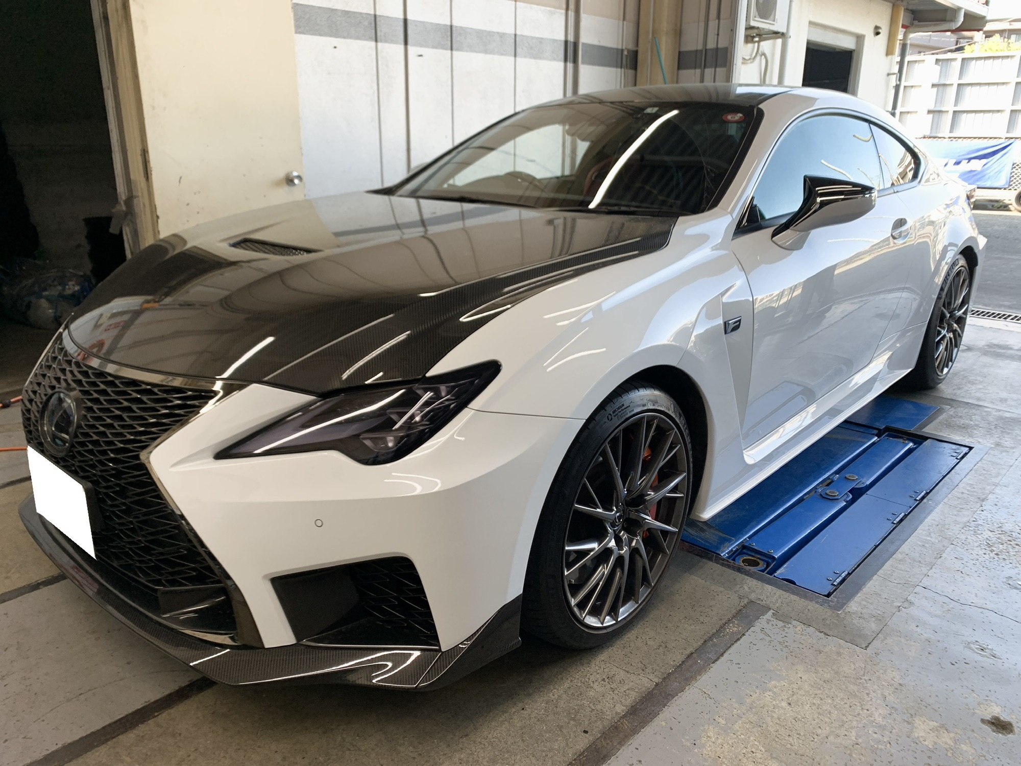 LEXUS RC F × ENKEI RS05RR | HAPPY TiRE