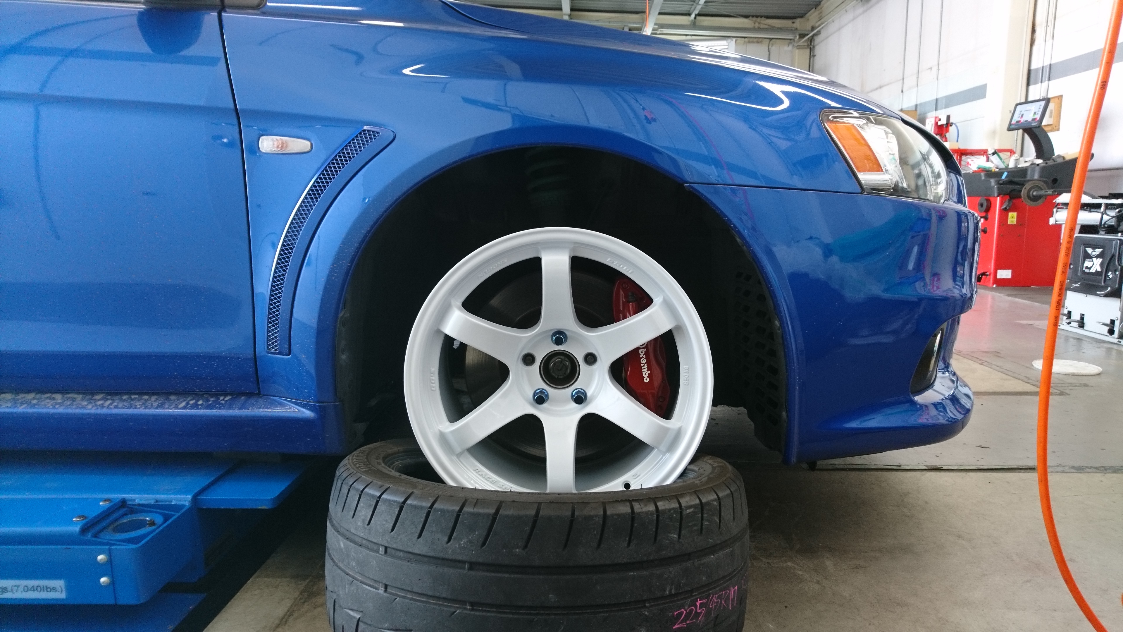 ホイールだけでも試着無料 Happy Tire