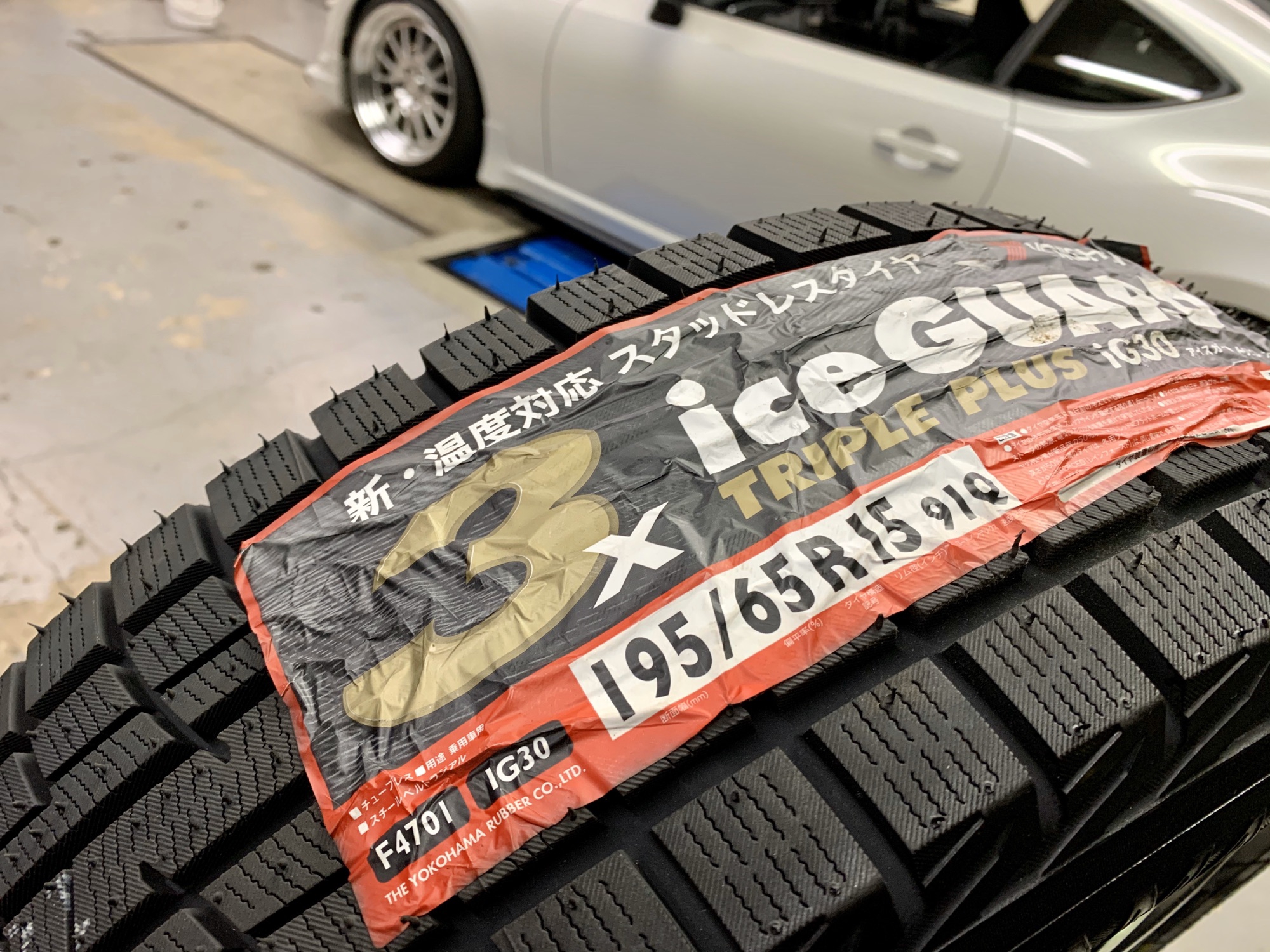 メルセデス・ベンツ スタッドレスタイヤ ホイールセット225/55 R16 １本 値下げ】メルセデスベンツ用スタッドレスタイヤ 225/55/R16