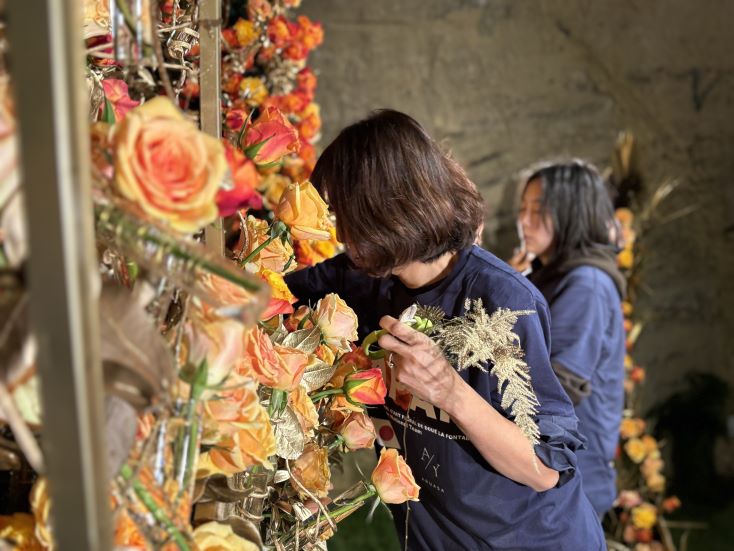 絵画 花 フラワー （8） 東信「今月のフラワーアート」夏の終わりのカラフルパンク