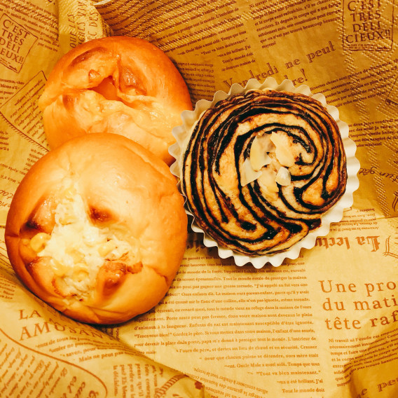 パンの差し入れ 手作りシュシュ 福岡市 自家製天然酵母パン教室 よつ葉cafe