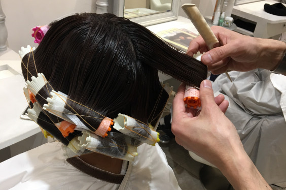 表参道の 家での扱いが簡単なパーマ が上手い美容室の理由 柳平岳慶 細毛 ペタンコ くせ毛 頭の形 まとまらないなどの悩み解決美容師