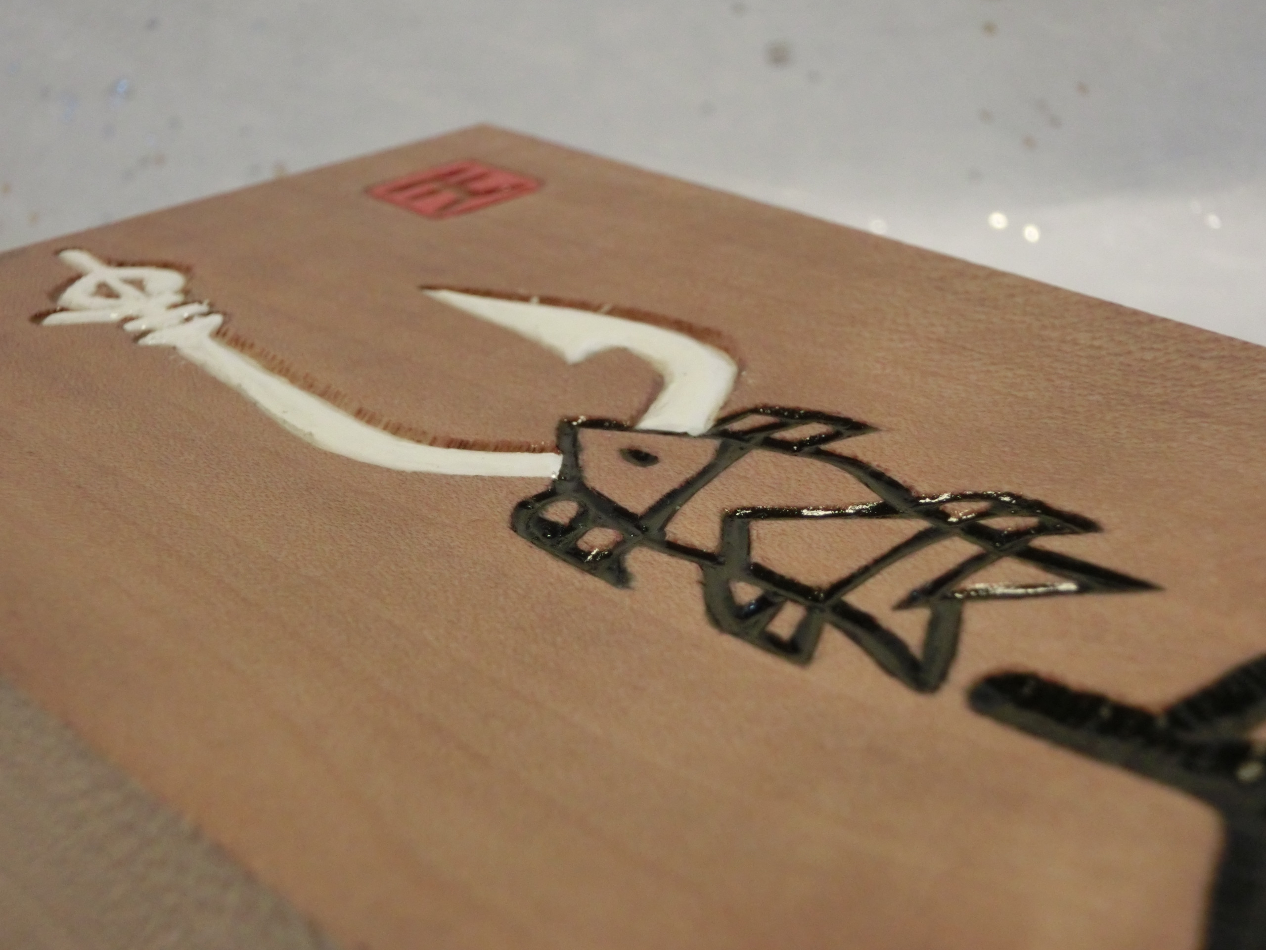 木製置物 魚の漢字彫刻 魚」篆刻木彫の最新作品Ⅱ | 木彫り工房 松岡