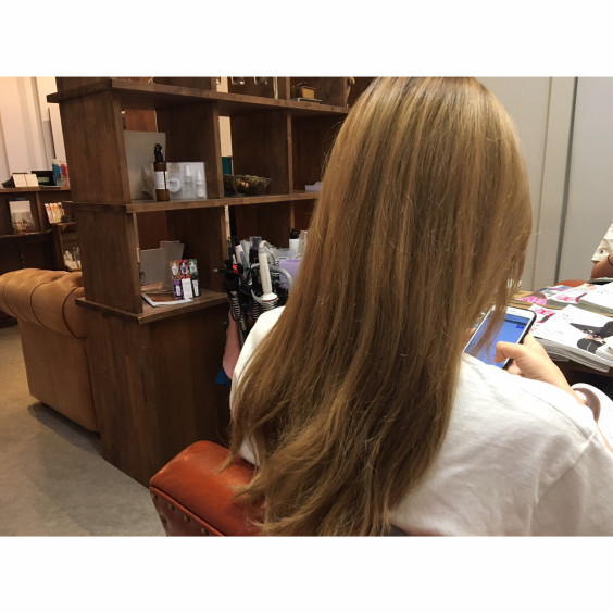 ギラついた髪の毛の黄色味を消すためには 甲村 清大の美容日記