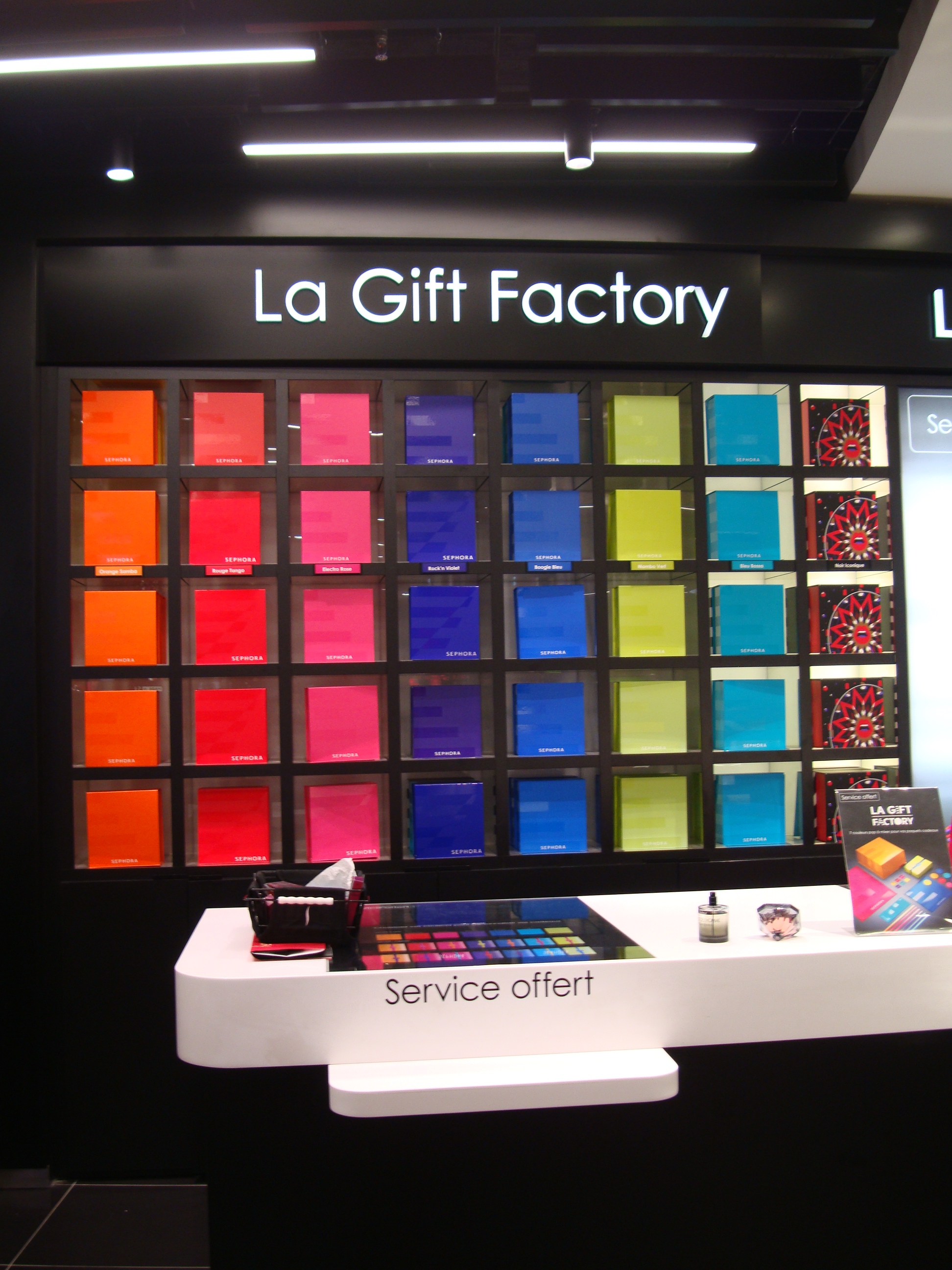 La Gift Factory TODAY IS A GIFT