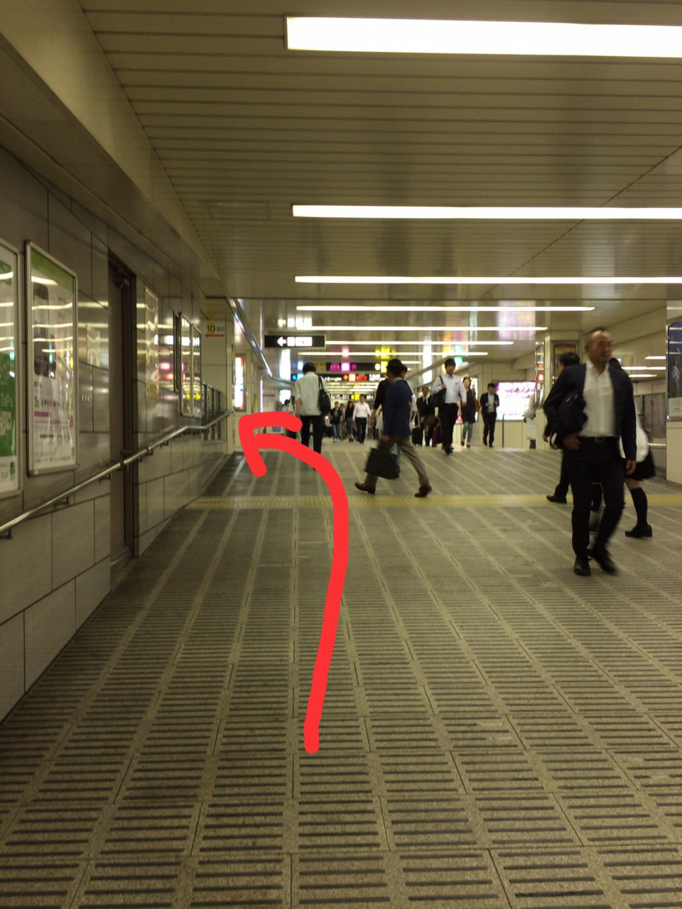 Jr北新地駅からの行き方 大阪 梅田 美容師 稲尾友則 マンツーマンサロンeight Umeda エイトウメダ ご来店いただいたお客様からいただいた口コミ日本一の美容師 Jr北新地駅からの行き方 大阪 梅田 美容師 稲尾友則 マンツーマンサロンeight Umeda エイトウメダ ご来店いただいたお客様からいただいた口コミ日本一の美容師