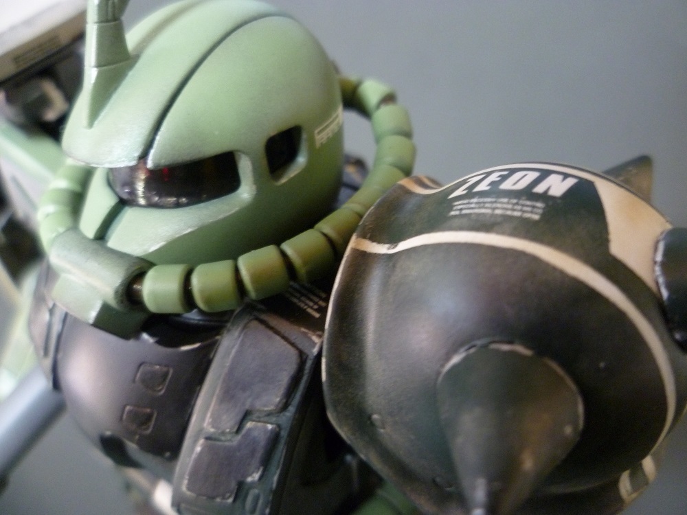 中隊長②1/100 MGザクⅡ 【なんとか完成】 | 15年ぶりのガンプラ