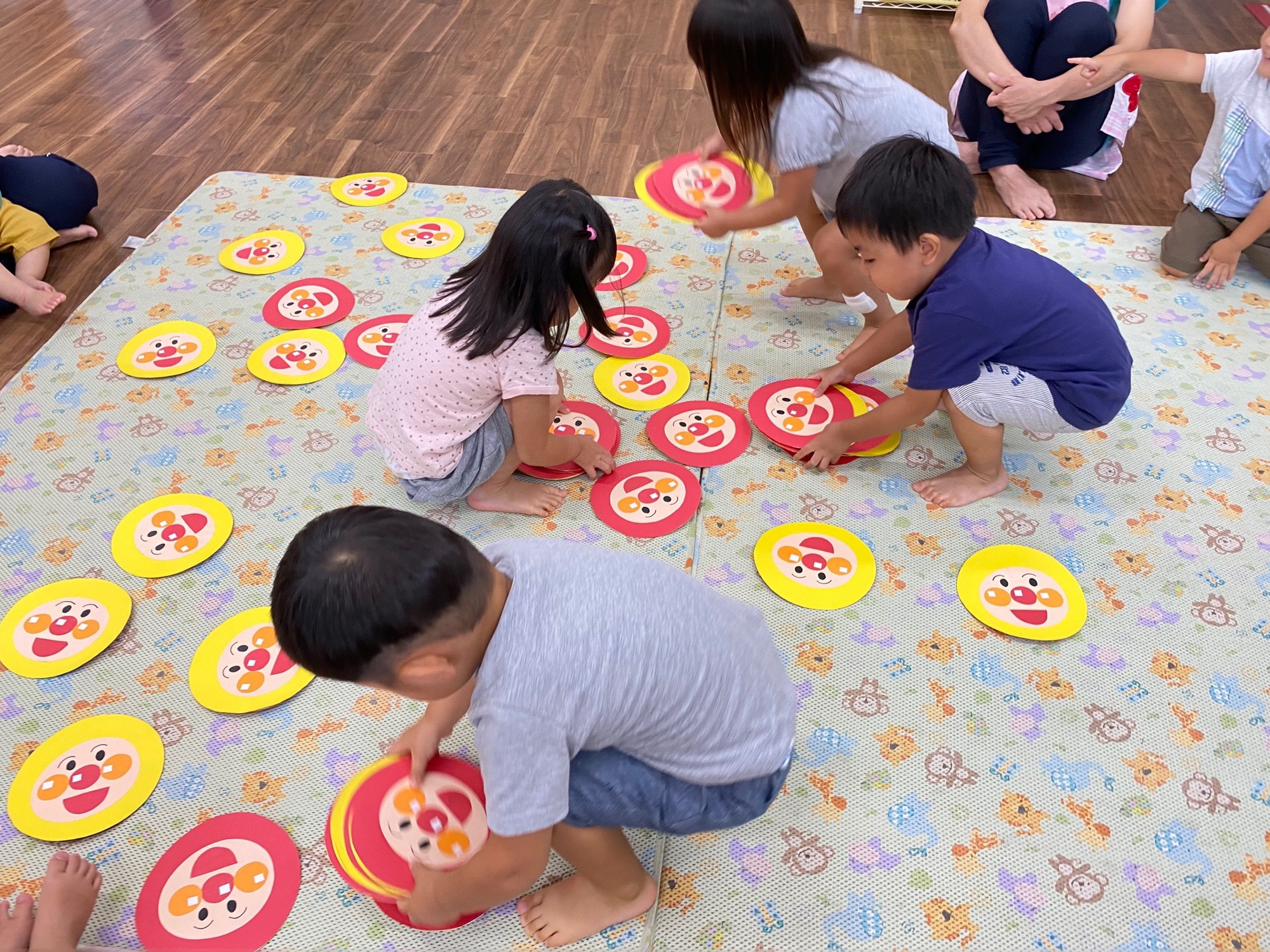 アンパンマンカードゲーム ちびっこハウス かすが