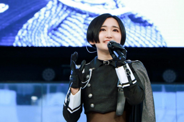 悠木碧が Unbreakable リリース記念イベントで熱唱 ファンの お尻をハリセンで叩く おたたき会 も開催 K Triangle オフィシャルサイト