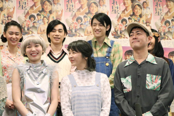 田中美佐子 飯豊まりえ 宅間孝行らが出演 タクフェス第7弾 流れ星 東京公演に向けて出演者達が思いを語る K Triangle オフィシャルサイト 田中美佐子 飯豊まりえ 宅間孝行らが出演 タクフェス第7弾 流れ星 東京公演に向けて出演者達が思いを語る K Triangle オフィシャルサイト